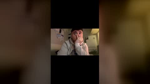 Joung Boy online show from December 22, 2025, 11:40 am