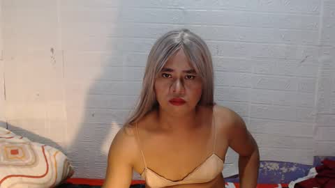 new_asian_ts online show from October 18, 2025, 6:26 am