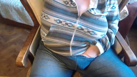 Snapshot of new_milf chatting on December 15, 2024, 9:45 am Lilly online show from December 15, 2024, 9:45 am