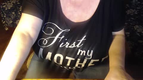 Snapshot of new_milf chatting on December 31, 2024, 2:58 pm Lilly online show from December 31, 2024, 2:58 pm