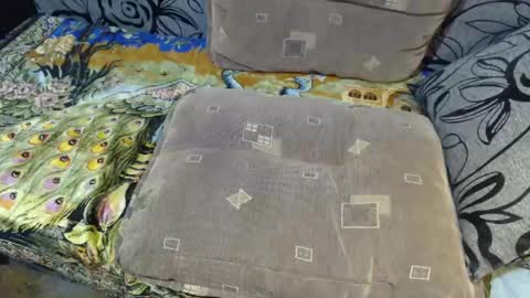 Lilly  online show from April 18, 2026, 2:48 am