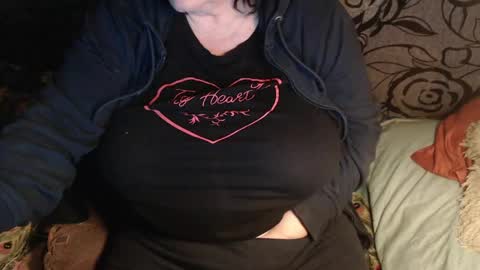 Lilly  online show from April 20, 2026, 1:52 am