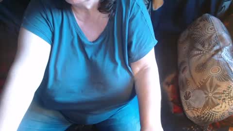 Snapshot of new_milf chatting on July 2, 2026, 3:29 pm Lilly online show from July 2, 2026, 3:29 pm