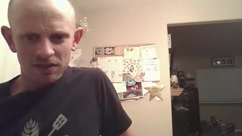 newcouple0911 online show from April 21, 2026, 3:35 am