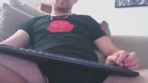 Snapshot of newkammer87 chatting on November 17, 2025, 12:11 pm Lance Hardwood online show from November 17, 2025, 12:11 pm