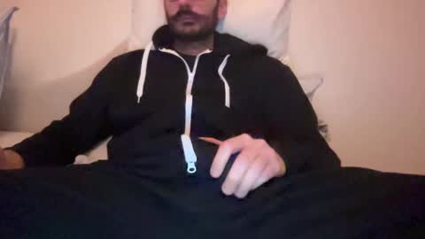 Snapshot of newmansins chatting on December 8, 2024, 5:11 pm Henry online show from December 8, 2024, 5:11 pm