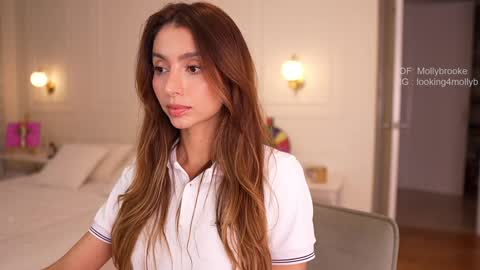 Snapshot of newmollybrooke chatting on February 25, 2026, 1:26 am all my links Here online show from February 25, 2026, 1:26 am