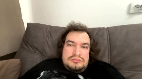 Snapshot of newschoolofmodels chatting on November 20, 2025, 9:31 am Adam Rozz online show from November 20, 2025, 9:31 am