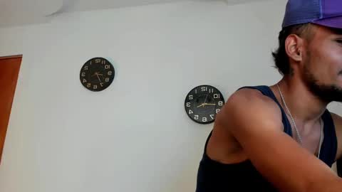 NEYDER  online show from February 20, 2026, 1:33 pm