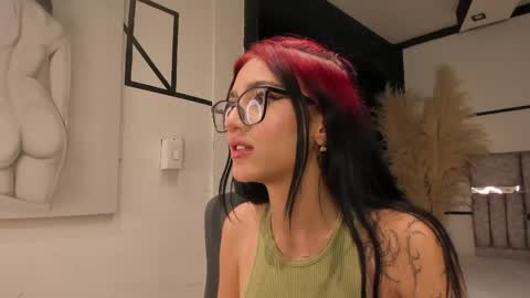 nezukoo_1 online show from May 27, 2026, 1:57 am