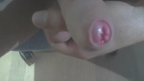 ni983 online show from September 9, 2025, 2:05 pm