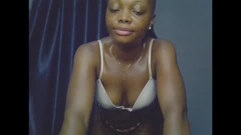 Snapshot of niababy5 chatting on February 23, 2026, 4:10 am Niababy5 online show from February 23, 2026, 4:10 am