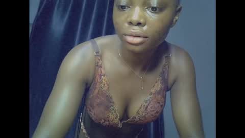 Snapshot of niababy5 chatting on February 25, 2026, 4:44 am Niababy5 online show from February 25, 2026, 4:44 am