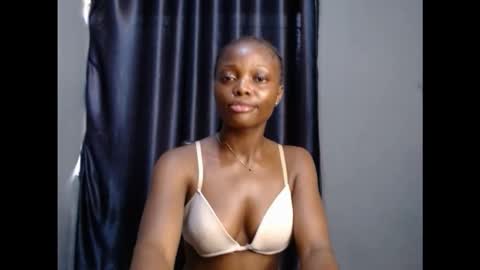 Niababy5 online show from March 5, 2026, 12:01 pm