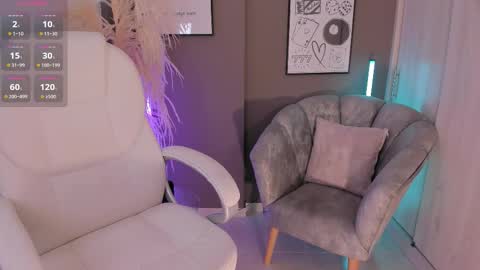 Nia online show from January 16, 2026, 1:15 pm