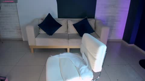 SQUIRTER DOLL    online show from December 23, 2024, 2:24 am