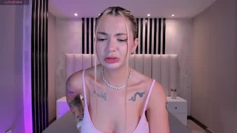 SQUIRTER DOLL    online show from June 27, 2026, 6:24 pm