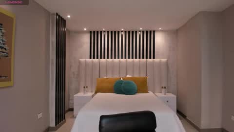 Call me Nia  online show from September 21, 2025, 4:52 pm