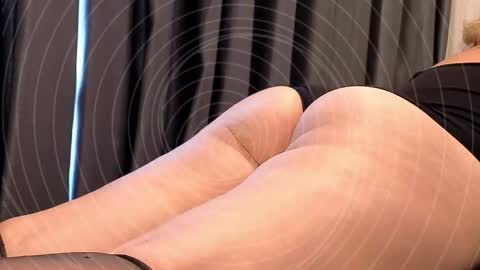 Snapshot of niatonoori chatting on February 3, 2026, 2:53 am Kim online show from February 3, 2026, 2:53 am