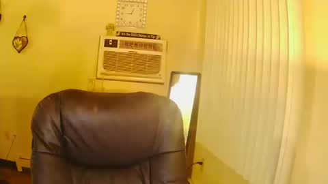 Snapshot of niccibaby chatting on October 12, 2025, 1:59 am Nicci babyyy online show from October 12, 2025, 1:59 am