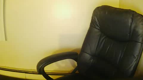 Snapshot of niccibaby chatting on November 18, 2025, 12:49 am Nicci babyyy online show from November 18, 2025, 12:49 am