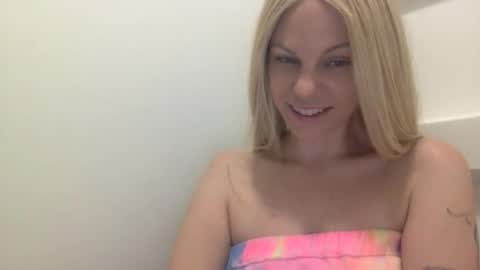 Amber online show from February 25, 2026, 4:55 am