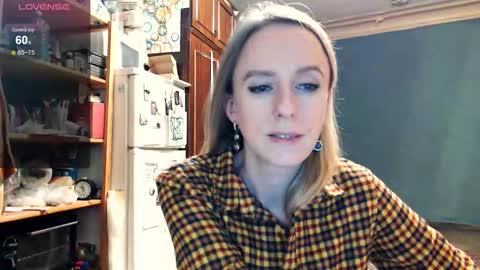 Kathrine online show from November 14, 2025, 9:02 pm