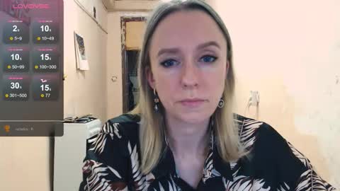 Snapshot of nicekat chatting on December 4, 2025, 9:01 pm Kathrine online show from December 4, 2025, 9:01 pm