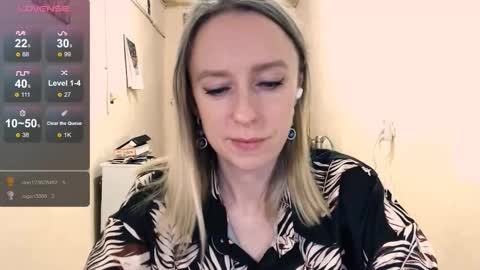 Snapshot of nicekat chatting on December 14, 2025, 8:02 pm Kathrine online show from December 14, 2025, 8:02 pm