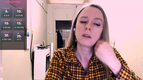 Snapshot of nicekat chatting on April 3, 2026, 8:18 pm Kathrine online show from April 3, 2026, 8:18 pm