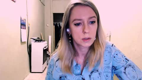 Snapshot of nicekat chatting on April 17, 2026, 8:01 pm Kathrine online show from April 17, 2026, 8:01 pm