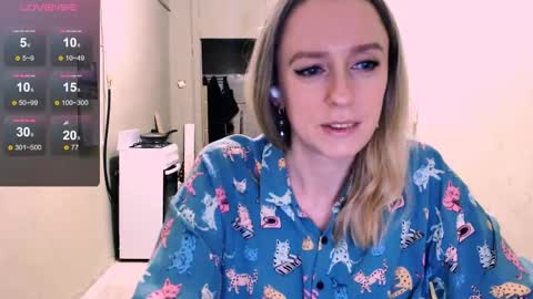 Snapshot of nicekat chatting on April 18, 2026, 9:37 pm Kathrine online show from April 18, 2026, 9:37 pm
