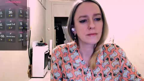 Snapshot of nicekat chatting on April 23, 2026, 10:01 pm Kathrine online show from April 23, 2026, 10:01 pm
