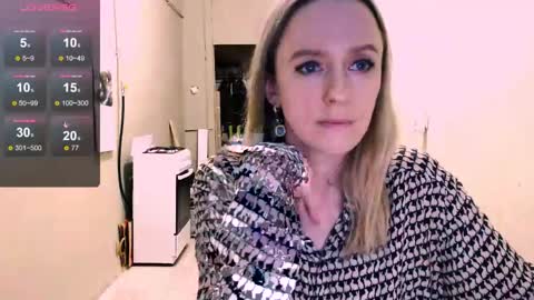 Snapshot of nicekat chatting on May 17, 2026, 5:09 pm Kathrine online show from May 17, 2026, 5:09 pm