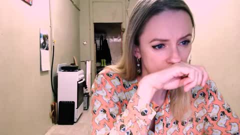 Snapshot of nicekat chatting on May 28, 2026, 3:42 pm Kathrine online show from May 28, 2026, 3:42 pm