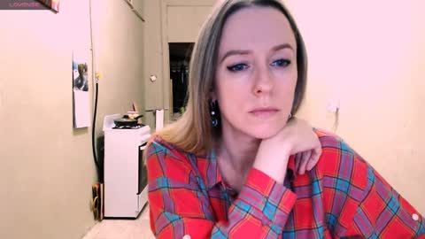 Snapshot of nicekat chatting on May 31, 2026, 2:35 pm Kathrine online show from May 31, 2026, 2:35 pm