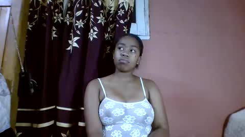 nicelly01 online show from April 29, 2026, 6:39 am