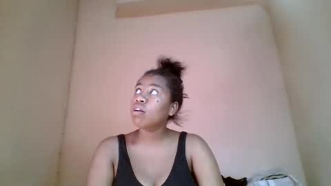 nicelly01 online show from May 16, 2026, 10:47 am