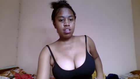nicelly01 online show from May 22, 2026, 7:41 pm