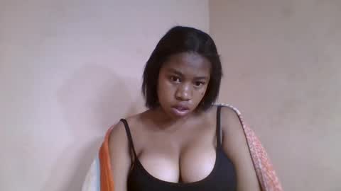 nicelly01 online show from June 15, 2026, 5:42 am