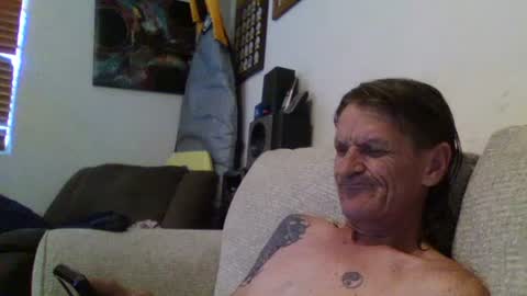 Snapshot of niceozziecockxxx chatting on March 1, 2025, 7:08 am Sexiishaine online show from March 1, 2025, 7:08 am