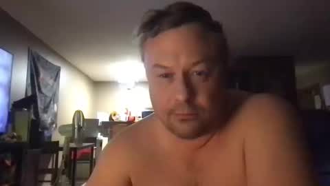 nicesmile2082 online show from October 14, 2025, 4:02 am
