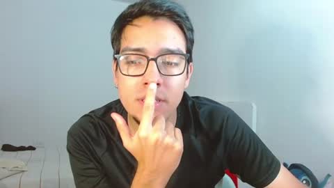 Snapshot of nicholasfinn chatting on July 16, 2026, 2:50 am Nick online show from July 16, 2026, 2:50 am
