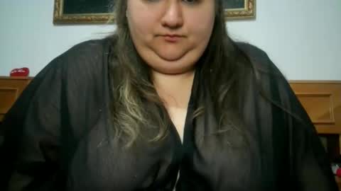 Nicholle online show from April 29, 2026, 9:43 pm