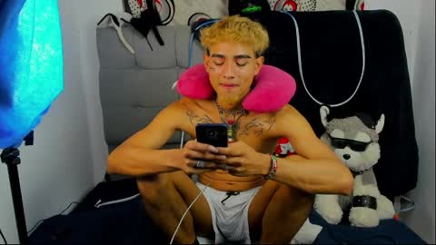 nick_acosta online show from May 13, 2026, 1:36 am