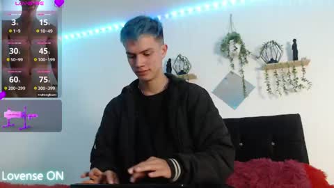 Snapshot of nick_torn chatting on July 10, 2026, 4:09 pm Nick online show from July 10, 2026, 4:09 pm