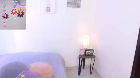 Snapshot of nickeymoon chatting on November 28, 2025, 1:03 pm Nicole Silvermoon online show from November 28, 2025, 1:03 pm