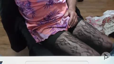nickibabe1980 online show from June 26, 2026, 4:33 pm