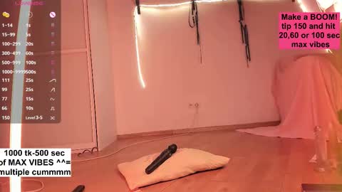 Karolina online show from November 18, 2025, 9:03 am