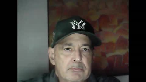 nickincali online show from December 18, 2024, 7:26 am